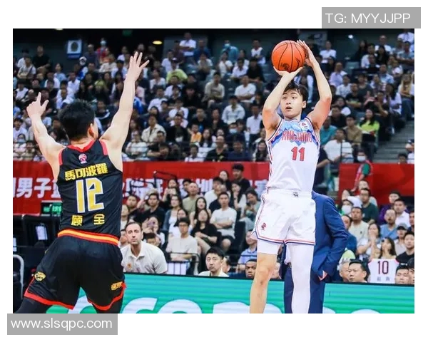 CBA球员能否冲击金球奖全面数据对比深度分析与前景探讨 CBA球员能否冲击金球奖全面数据对比深度分析与前景探讨